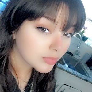 Meet your Posher, Katelyn